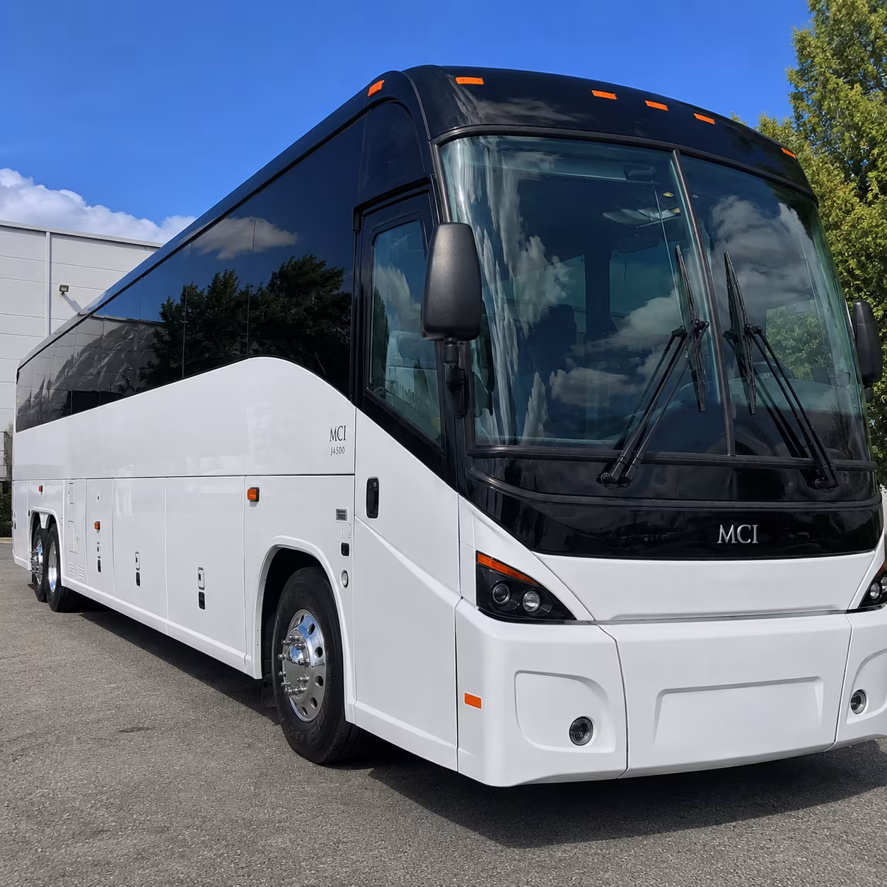 daily commuter shuttles from the woodcrest patco station are easy to arrange