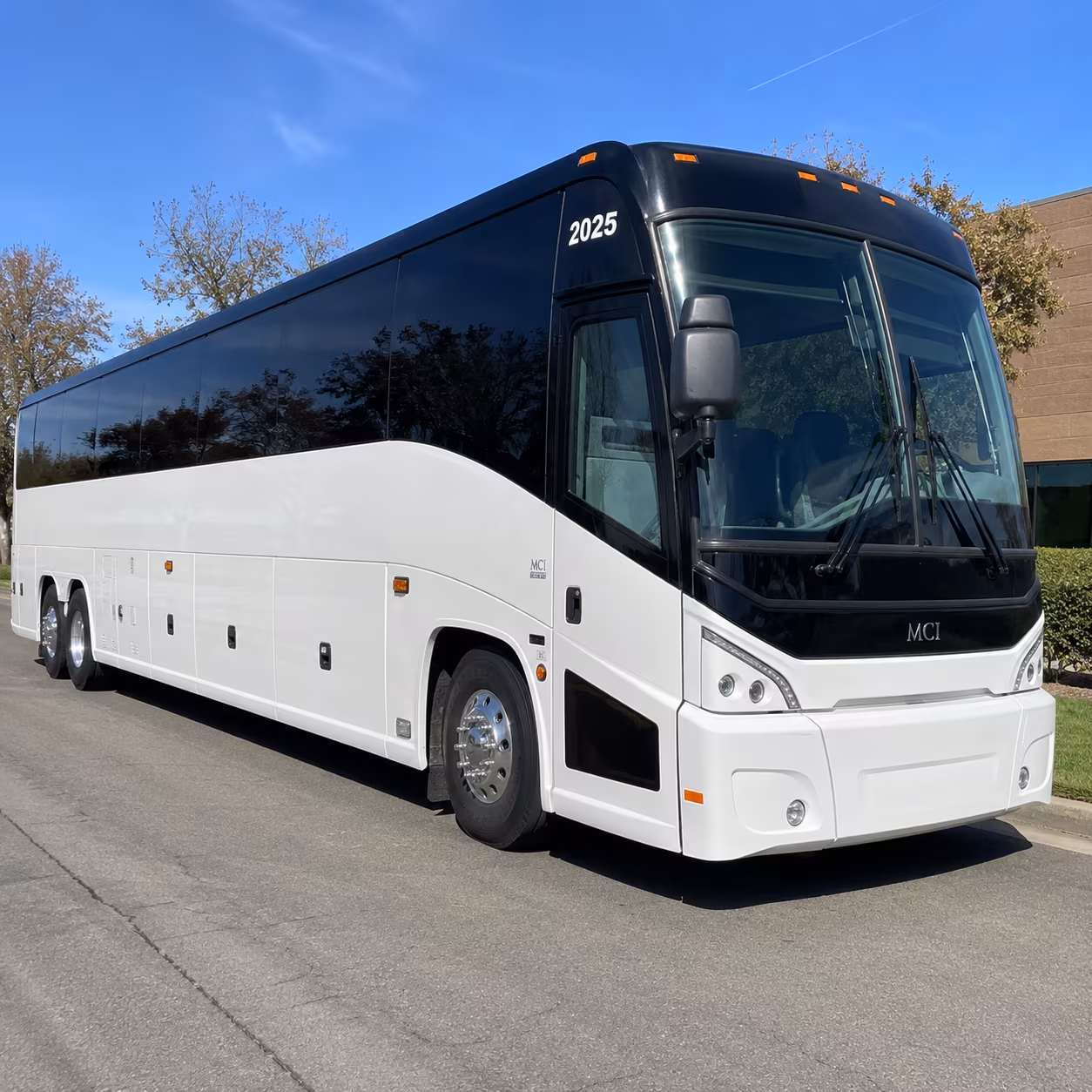 if you re headed to a stadium show at metlife a charter bus is the only smart move